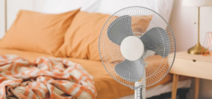 ¿Es recomendable dormir con ventilador?