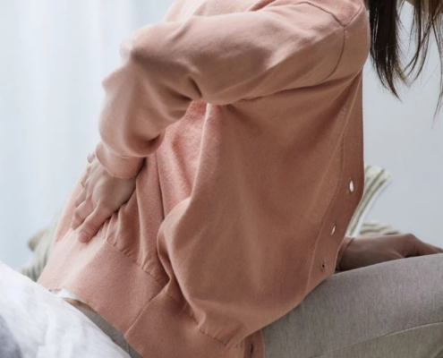 tu dolor de espalda puede ser por dormir en un colchon antiguo